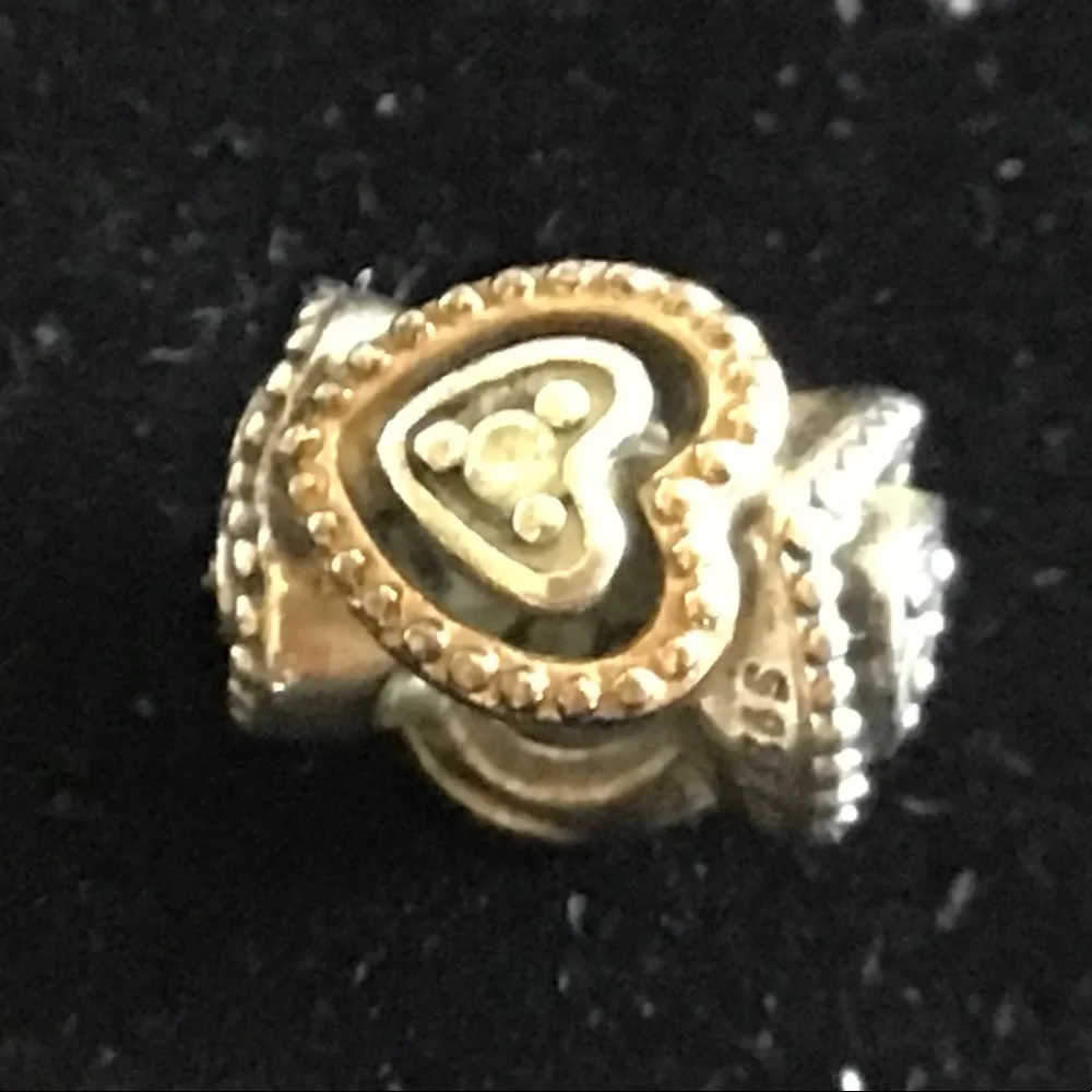 A pair of Pandora two tone charms - Picture 2 of 8